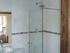 Front Double Bedroom en-suite